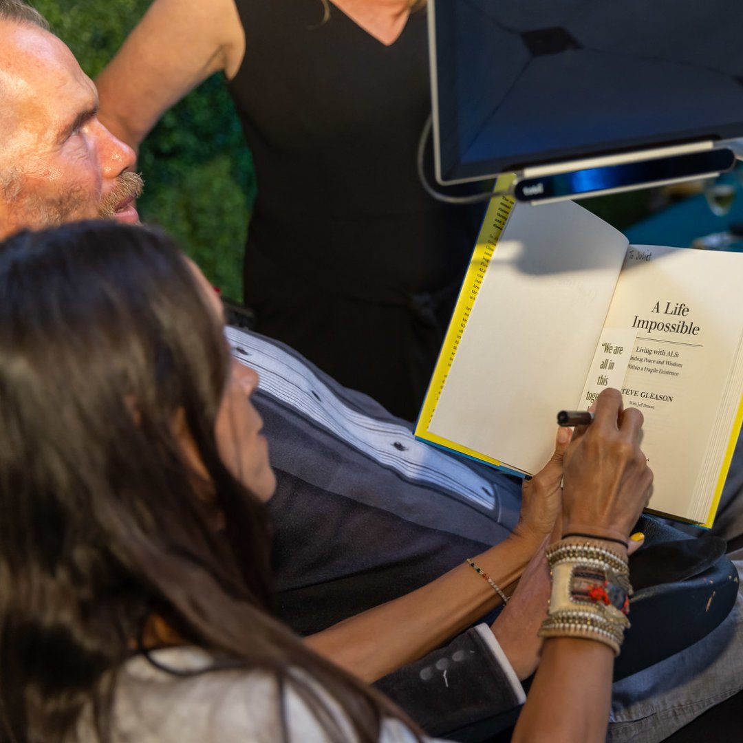 EventsUStation's tweet photo. It was an absolute honor to have the Ignight ALS event and celebrate the release of Steve Gleason's book "A Life Impossible: Living with ALS: Finding Peace and Wisdom Within a Fragile Existence."
.
#DesignCuisineEvents #eventsatunionstation #unionstationevents #unionstation #DC https://t.co/8b1lkx53ba