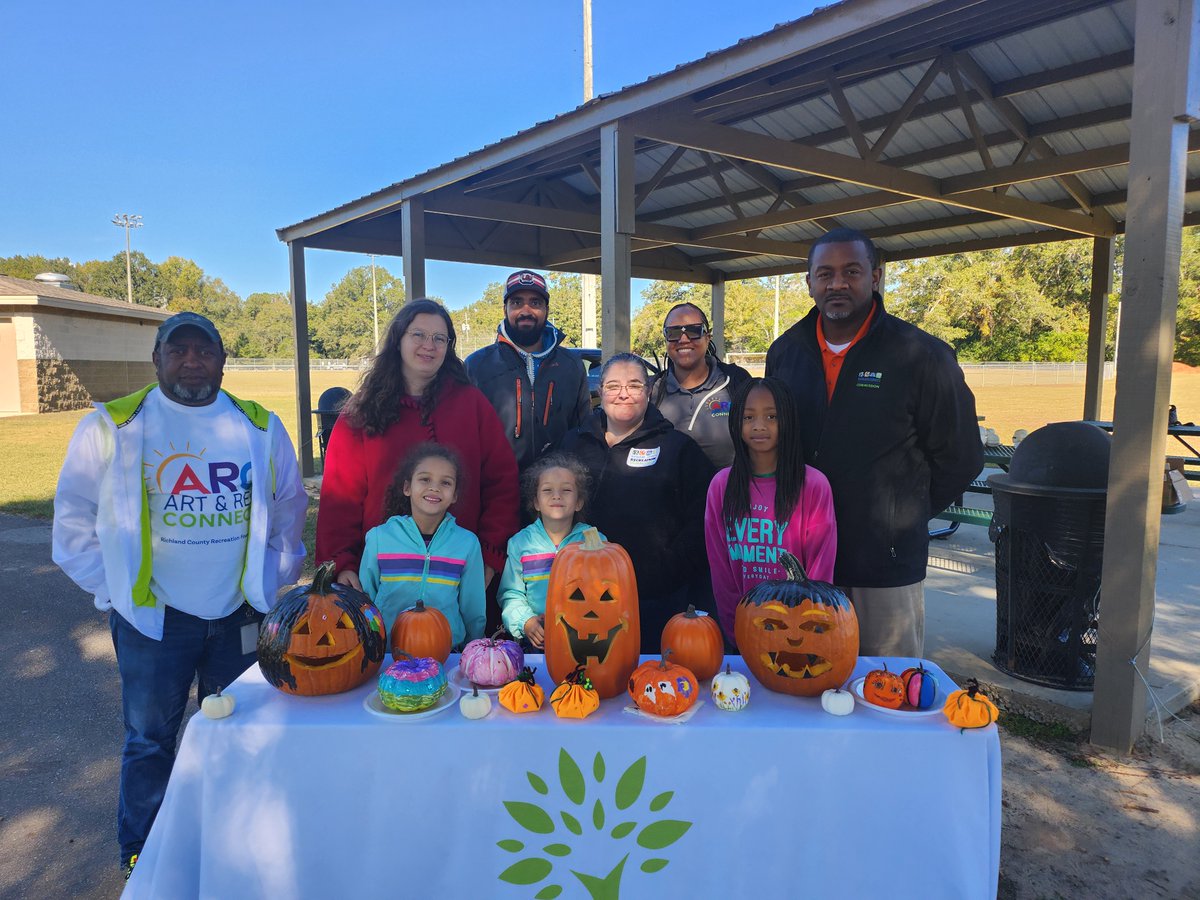 ARC Fall Art Fun wrapped up at Eastover Park on Saturday morning! We had fun with Mr. Thomas's Pumpkin Project.