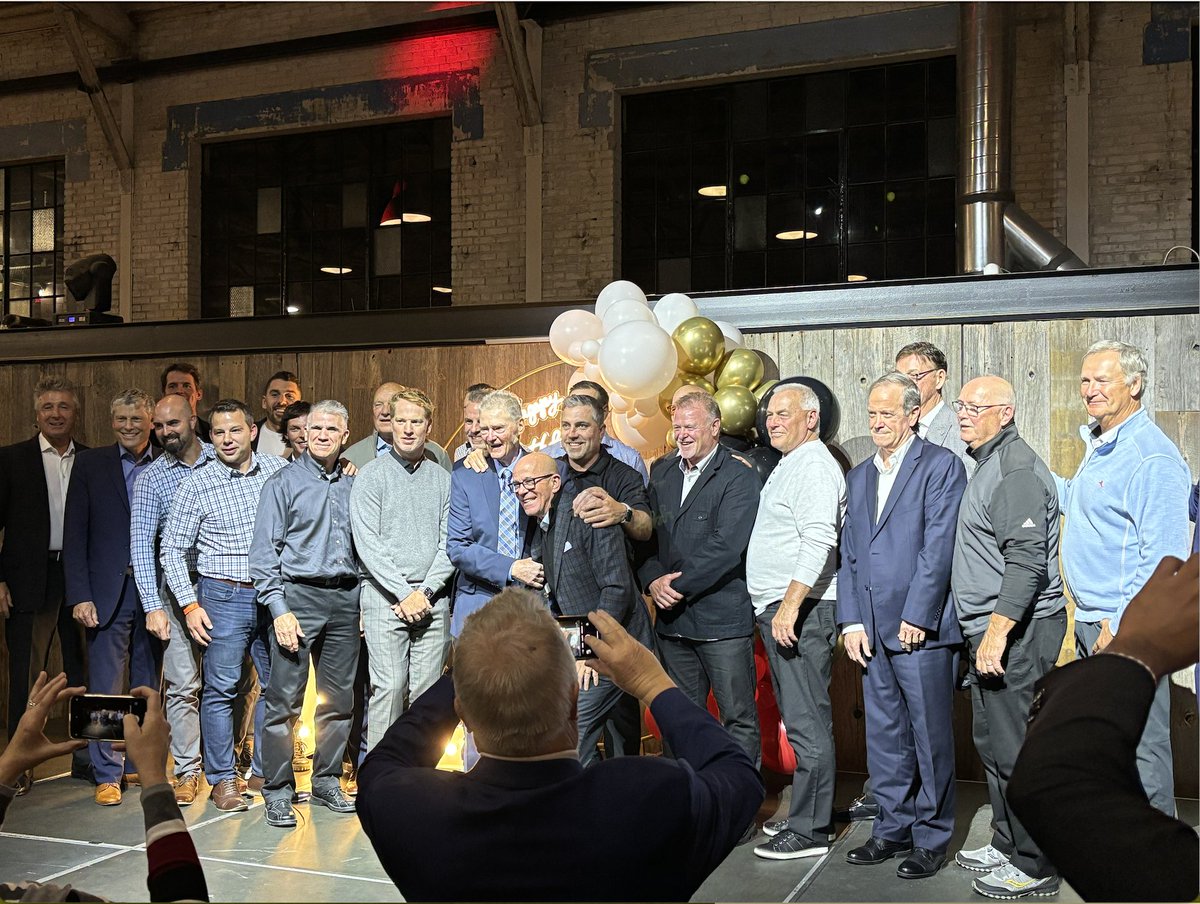 RideauViewGolf's tweet photo. In addition to Rideau View's entourage, there was a great turnout of Brian's former players, a tribute to a man who had a huge influence on their lives. Fellow Hockey Hall of Famer Doug Wilson said he often sought Brian's advice as GM of the San Jose Sharks. 2/3 https://t.co/v1cNGiUxEi