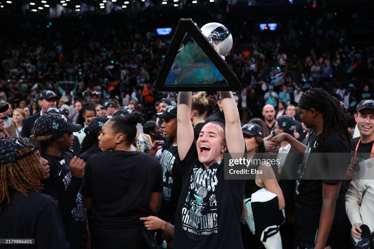 GettySport's tweet image. The New York Liberty celebrated winning their first WNBA Championship in franchise history last night, defeating the Minnesota Lynx 67-62 in Game Five of the Finals.
📸: @ElsaGarrison, @stieriously 
#WNBA #WelcometotheW #WNBAFinals