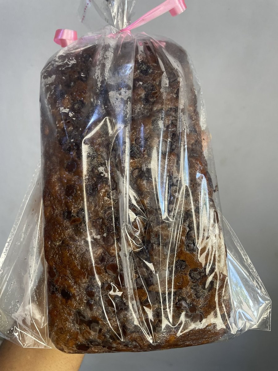 Double Choco Banana Bread and Cake Loaf is available.

Yummy and Delicious😍

Double Choco Banana Bread: 5,500
Cake Loaf: 3,000

📍: Ile-Ife 

Send us a DM to order🥳