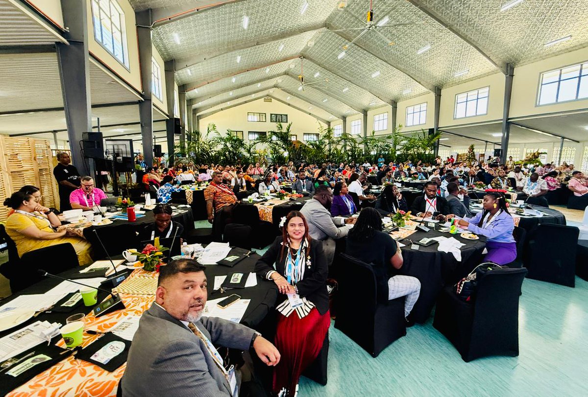 Maldives in UK tweet media