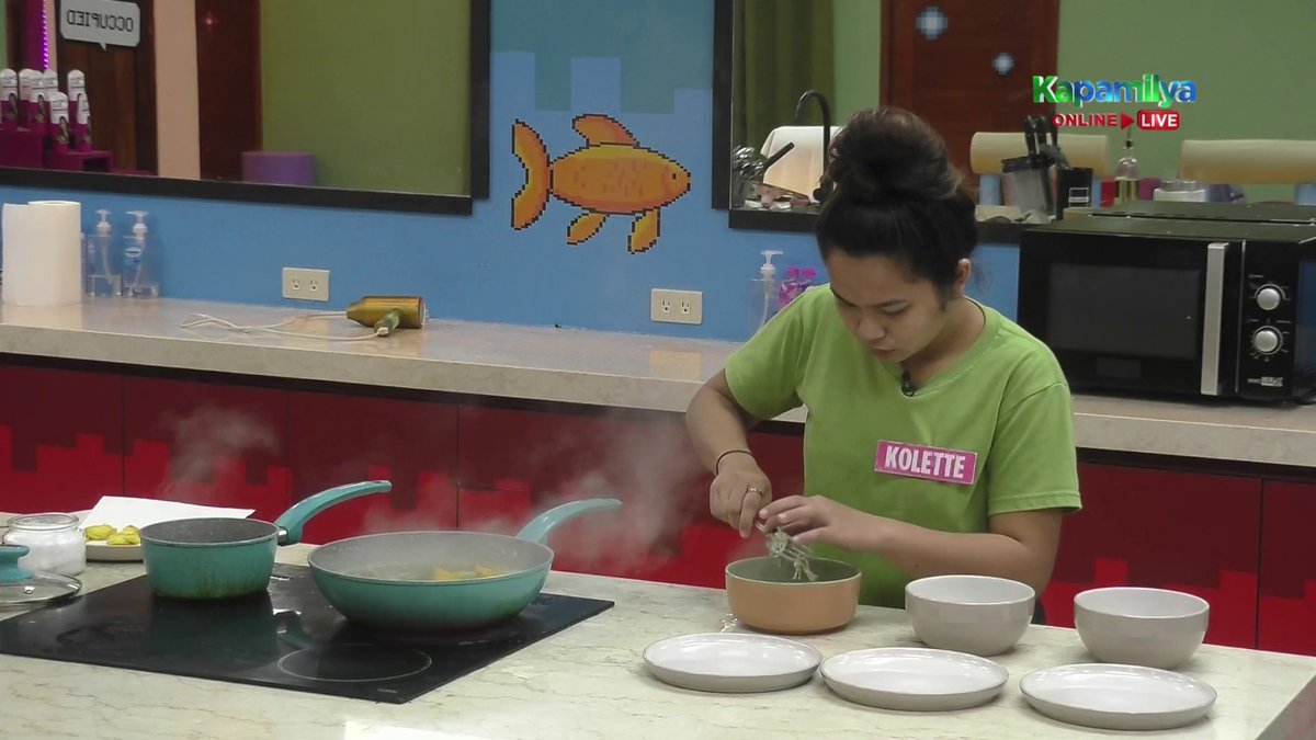 Si Kolette bilang pinakamaalaga ang magluluto for today's video! #PBBGen11Big4andMadam