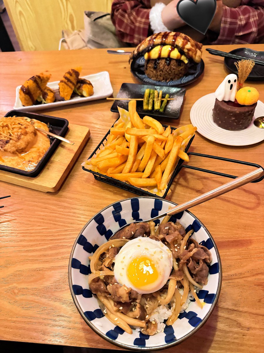 黄推福利内容 - May8的精彩图片 福利姬May8分享的黄推图片3 - 网红私拍内容