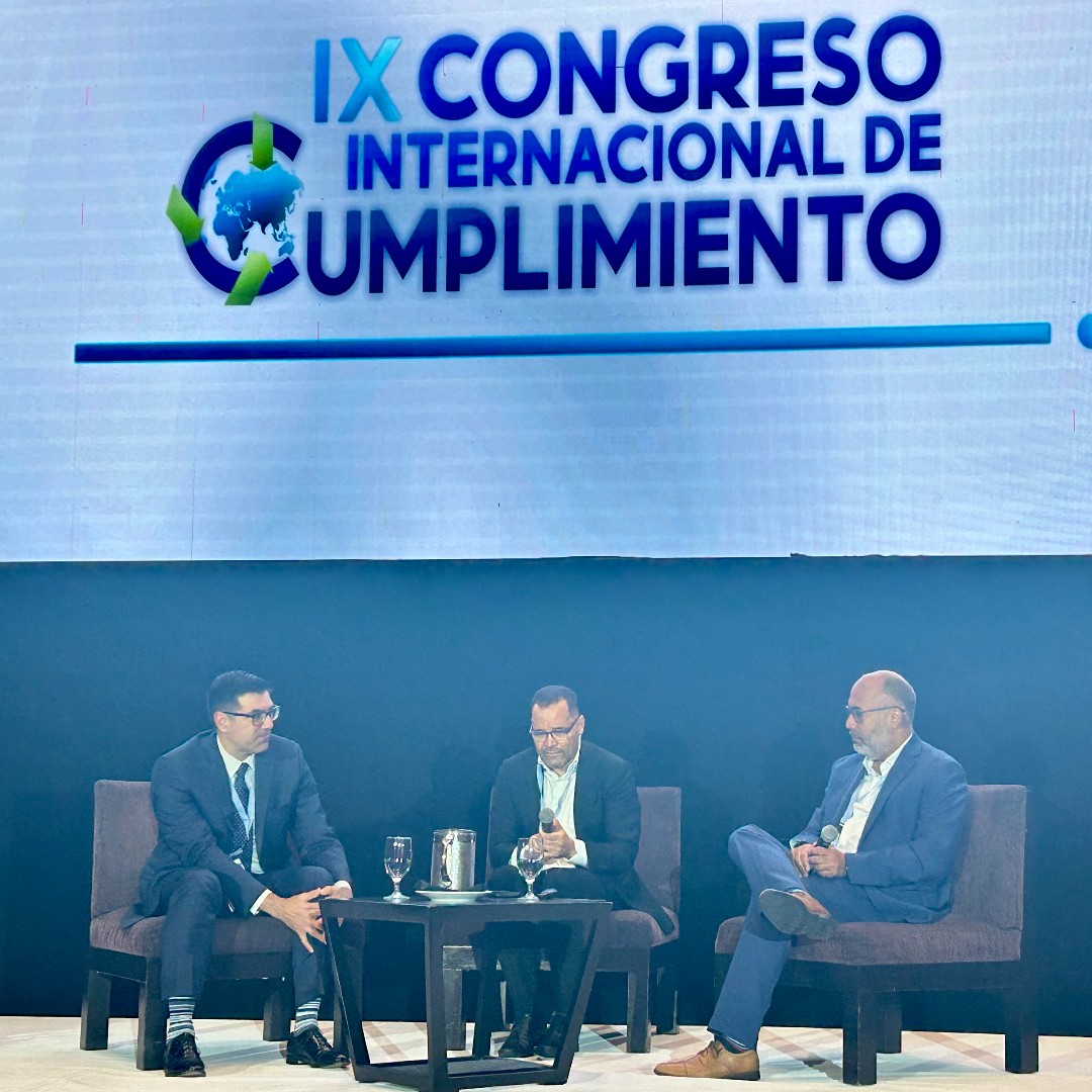 PAAST_CPAs's tweet photo. Our PAAST team members recently attended the IX Int'l Compliance Congress by ASOCUPA. Our partner, Michael Jimenez, joined the panel "Knowing the Expectations and Considerations of Banks Offering Correspondent Banking," sharing his insights at this impactful event! https://t.co/lFuaMzEbdQ