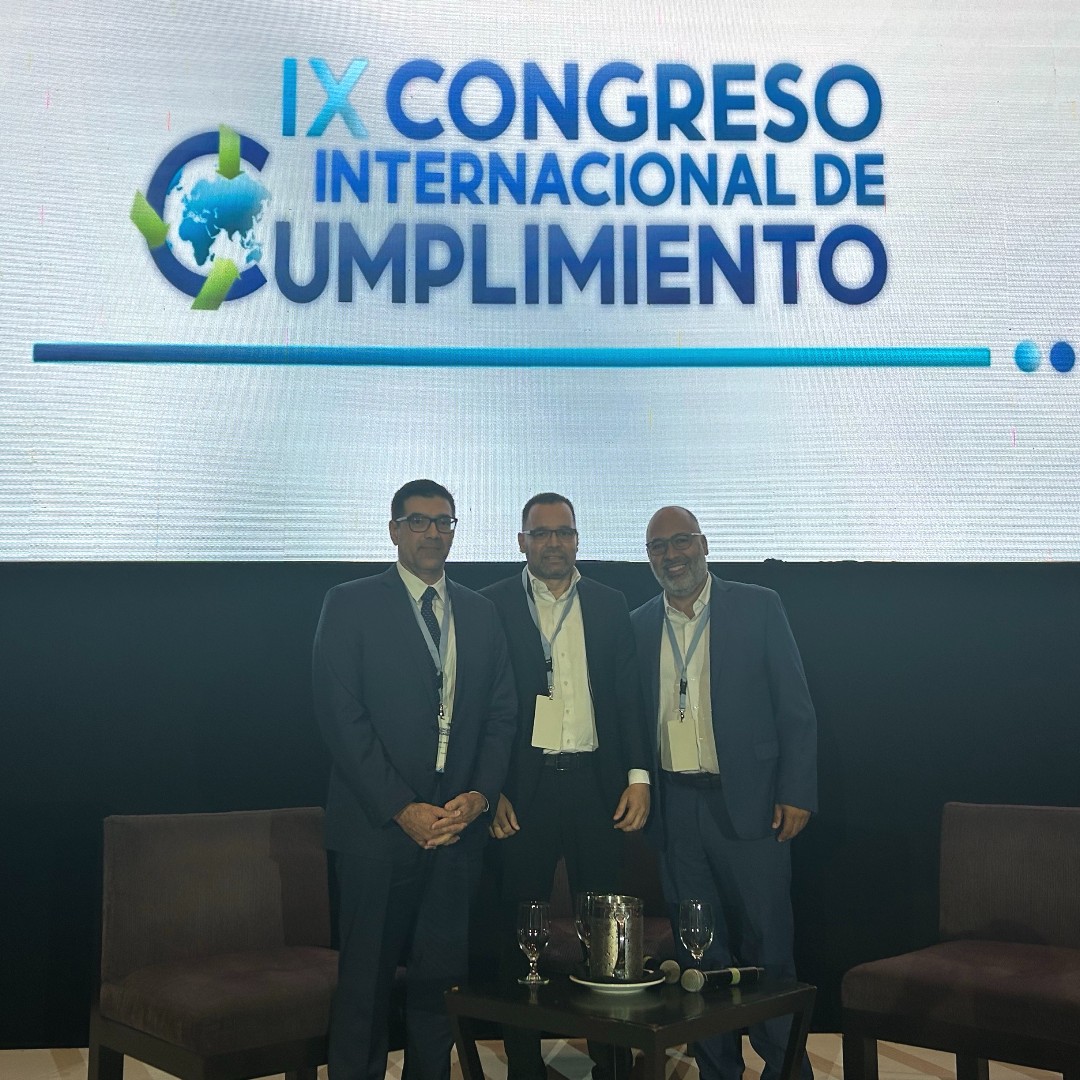 PAAST_CPAs's tweet photo. Our PAAST team members recently attended the IX Int'l Compliance Congress by ASOCUPA. Our partner, Michael Jimenez, joined the panel "Knowing the Expectations and Considerations of Banks Offering Correspondent Banking," sharing his insights at this impactful event! https://t.co/lFuaMzEbdQ