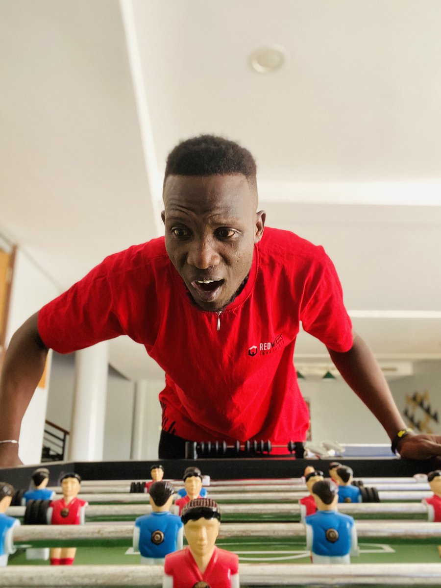 PaulSelah's tweet photo. Each time I am in Rwanda for team buildings, I carry a book 📕 to read and my crazy self!!!😊
The most fun I can ever have at a job!!! #BRD Team building with Red Woods! 
#TeamBuildings #Hype #TakeOver #Life https://t.co/npPLJkaodC