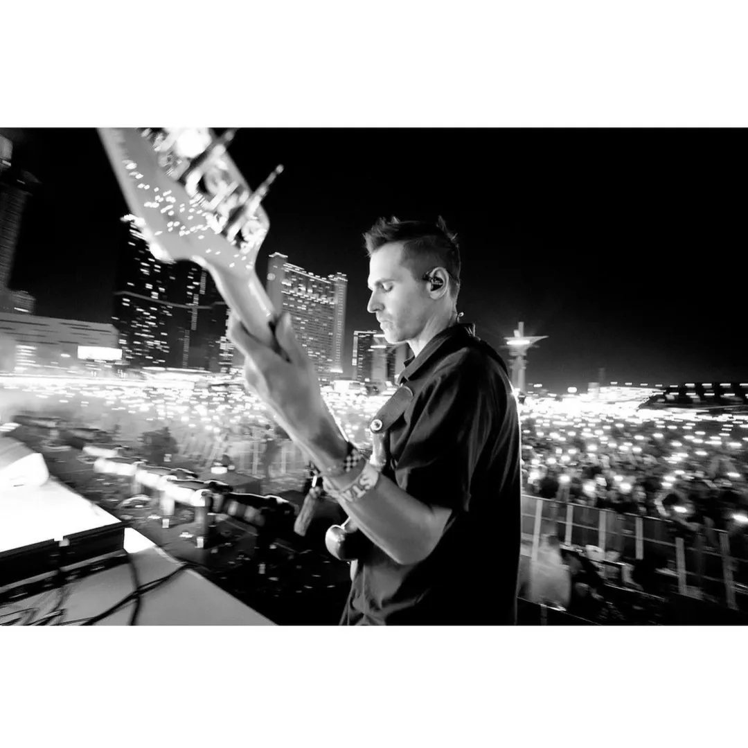 frankierobrasil's tweet image. 📸 beemer138 #MCRWWWY2