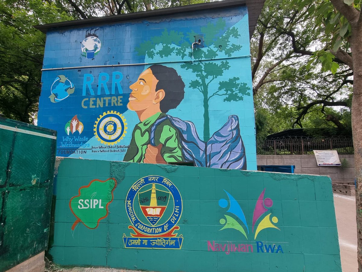 Under guidance of <a href="/DCSOUTHZONE/">Deputy Commissioner,South Zone</a> Sh. Badal Kumar with Navjiwan RWA,Why Waste Wednesdays &amp; NSS-CVS channelized over 1000kg of clothes &amp; footwear to Earth Saviours Foundation for reuse by 1200 abandoned senior citizens
#RRR
<a href="/SwachhBharatGov/">Swachh Bharat Urban</a>
<a href="/LtGovDelhi/">LG Delhi</a>
<a href="/OberoiShelly/">Dr. Shelly Oberoi</a>
<a href="/AshwaniKumar_92/">Ashwani Kumar</a>