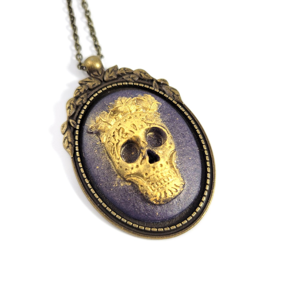 wildegeeks's tweet photo. Keeping it creepy for spooky season with our Muertos auction. We're open now through Thursday at 8pm CST - woot! https://t.co/W0s48aFOxt https://t.co/uQXDKde5aB