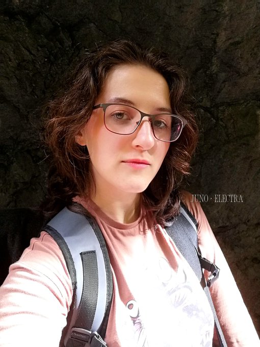 I went hiking over the weekend! 😍 Like this tweet if you want me to show you the beautiful autumn landscape