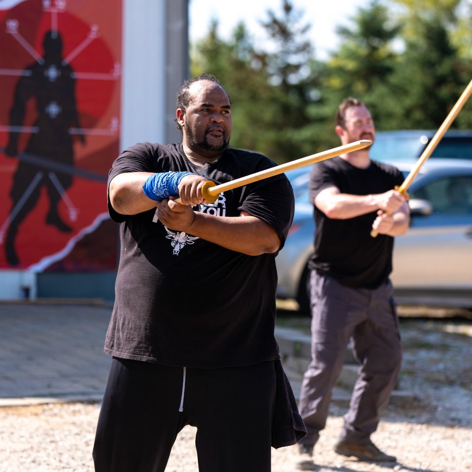 SwordExperience's tweet photo. Lights, camera, action! Live out your action hero dreams with SXP.
.
.
.
.
.
#FilmAndFitness #SwordMaster #SwordArt #MartialArts #CombatSports #Fencing #ActionStunts #FilmLovers #FitnessMotivation #TrainLikeAWarrior #EpicAdventure #LiveAction #HeroTraining #ActionReady https://t.co/LBYtqirZbG