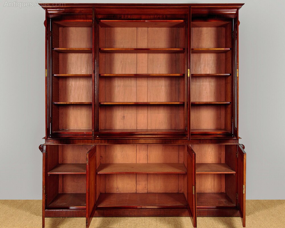 antiques_atlas's tweet photo. For sale on Antiques Atlas we have this Four Door Mahogany Library Bookcase c.1870 https://t.co/nA1CcUNt05
#Antiques From Collinge Antiques @CollingeAntique
#AntiqueFurniture #librarybookcase #librarybookcases #mahoganylibrarybookcase https://t.co/vkMUZth3hU