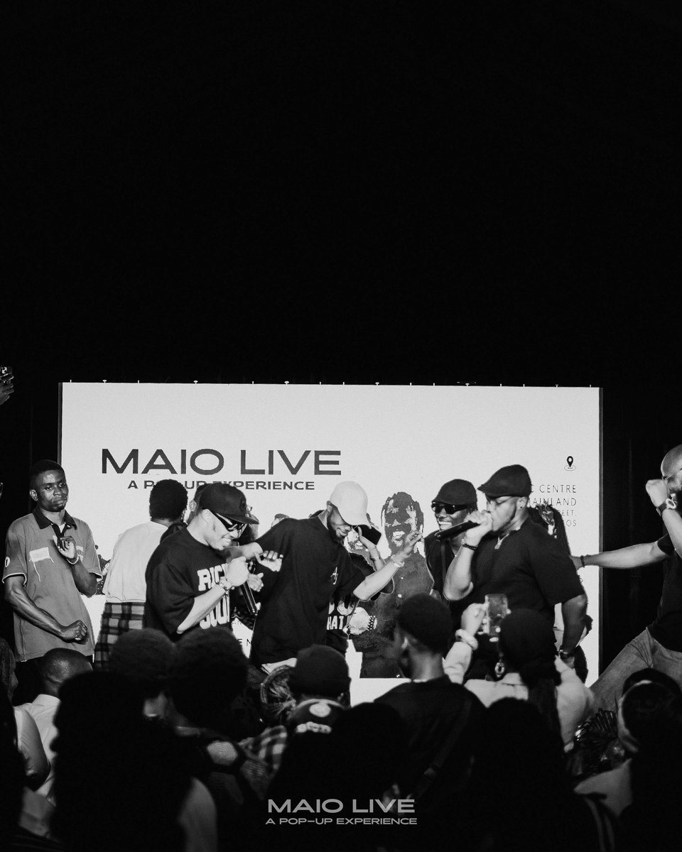 maiomusic_'s tweet photo. There a thousand feelings in my heart, but gratitude beats all of them hands down! I’m grateful! I won’t be moving on from what happened last anytime soon!✊🏾🙏🏾
Thank you to @hostwithmo for helping me bring it to pass with her planning!✊🏾
📸 @the.reverers
#maiolive #maio https://t.co/VHQ9XNzPYN
