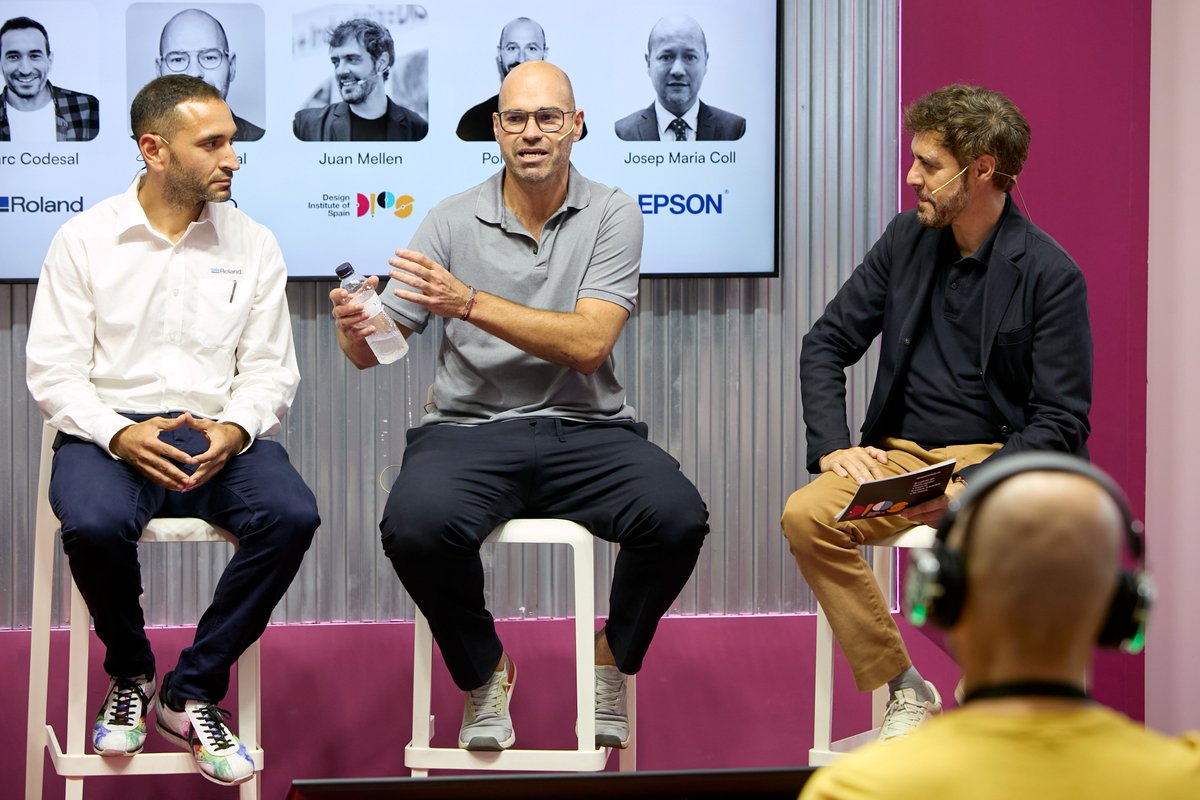Stimulo Design Agency (@stimulodesign) on Twitter photo Xavier Majoral, Business developer de Stimulo tuvo la oportunidad de participar en la mesa redonda "Imprimiendo valor al diseño industrial" en <a href="/graphispag/">Graphispag</a> y compartir experiencias sobre el nuevo rol de la impresión digital en el mundo del #diseñoindustrial #innovacion #Barcelona Xavier Majoral, Business developer de Stimulo tuvo la oportunidad de participar en la mesa redonda "Imprimiendo valor al diseño industrial" en <a href="/graphispag/">Graphispag</a> y compartir experiencias sobre el nuevo rol de la impresión digital en el mundo del #diseñoindustrial #innovacion #Barcelona
