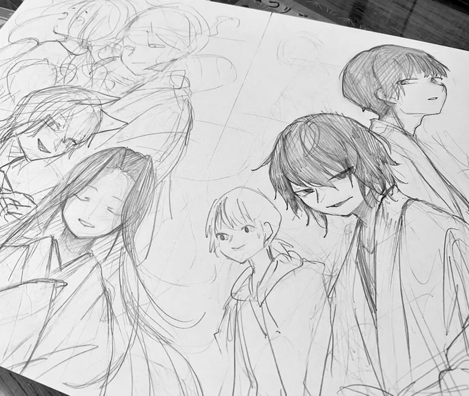 まつリごとのキャラ紹介本、
今週中に入稿すれば新刊を出せると気付いたため新規絵を描いています。(今?)
まだ漫画にもイラストにも出てこないまつリごと新キャラたちを描き下ろします🤟
このシリーズは最終話まである程度お話が決まっています、まだもうちょっと時間かかるけど😉

#まつリごと 