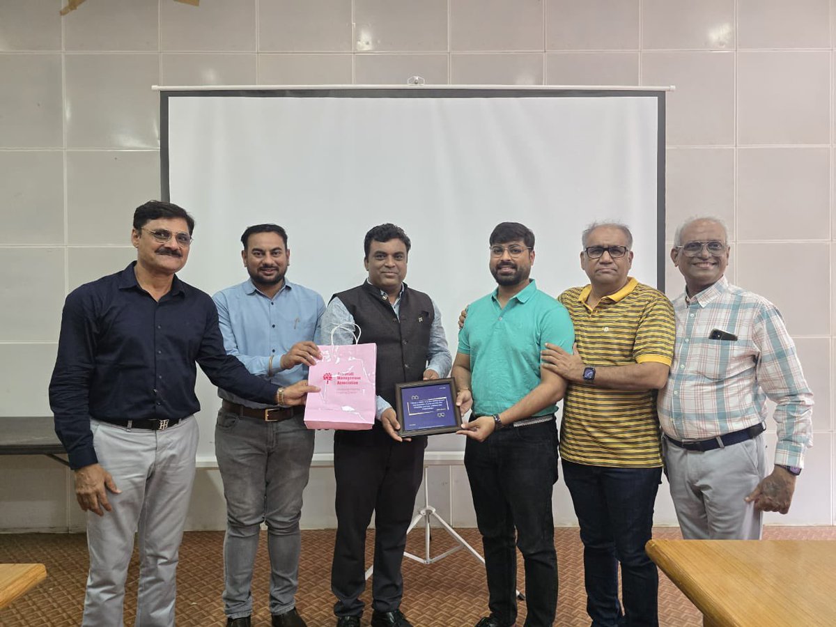 adidaga's tweet photo. I had the opportunity to do a book review of Harsh Realties at Amravati Management Association 
@ama_amravati 
@hcmariwala everyone was in awe of your &amp; Marico's journey. 
You have been the guiding light in my entrepreneurial journey. Thank you!

Ppt: 
https://t.co/e5GtfAZjgI https://t.co/cribwbkAKS