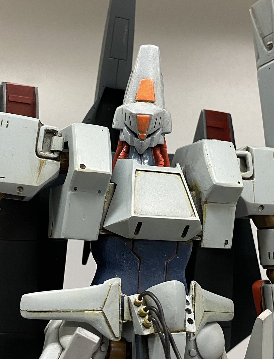 バラバラの状態で放置されていた1984年10月号掲載のエルガイムMk.Ⅱ 40