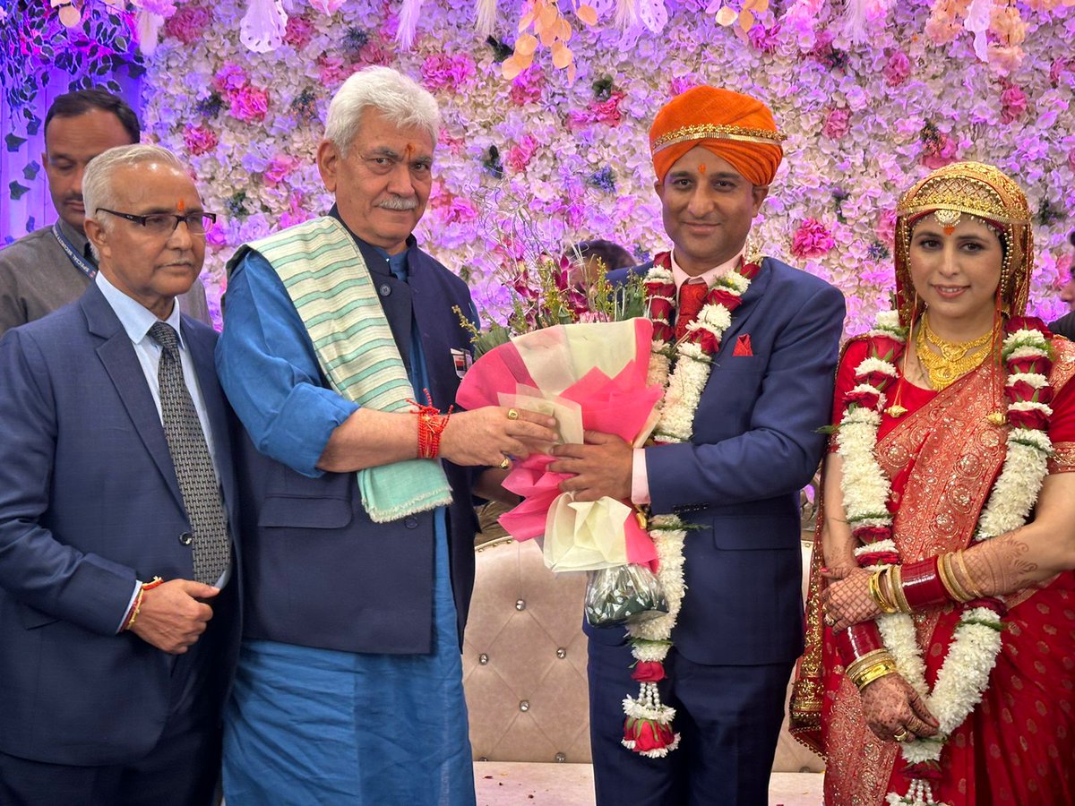 Anoop Bhat tweet media