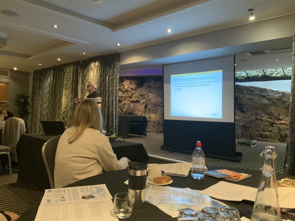 UE_EnglishHub's tweet photo. Now we have the fantastic @NickRMT talking about the skills of story telling. We need to keep children reading not just get them reading. https://t.co/58vfpIIyXf