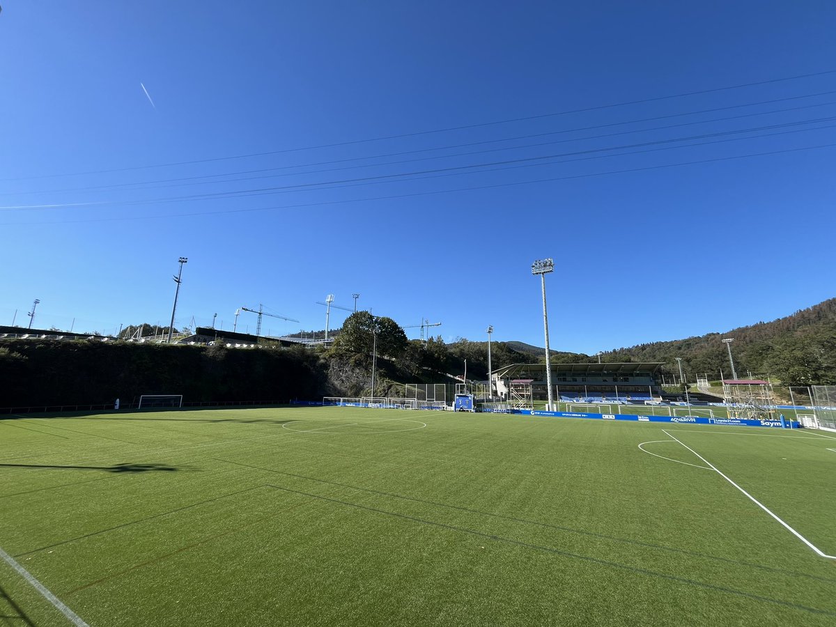 Grad od svega 180k stanovnika, ali s klubom europskog renomea i u vrhu španjolskog nogometa. Više o tajni <a href="/RealSociedad/">Real Sociedad Fútbol</a> <a href="/RealSociedadEN/">Real Sociedad 🇺🇸 🇬🇧</a> večeras od 19h na <a href="/novahr/">Nova TV</a> <a href="/golhr/">gol.hr</a> #RealSociedad