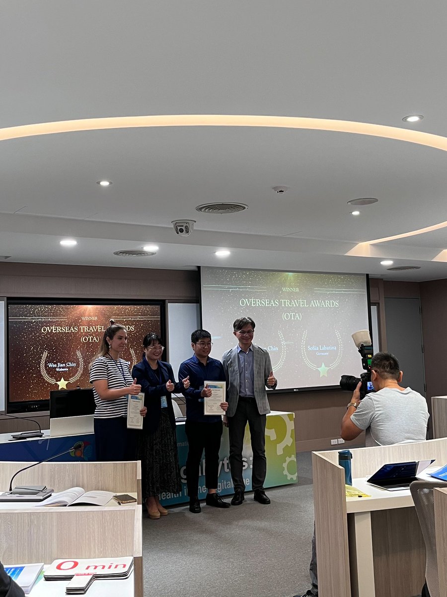 janepcchang's tweet photo. Congratulations to the @MbiSymposium awardees! Congratulations to my students SK and Ayesha who won the 5 minute poster blitz award!🎉🎉🎉 https://t.co/7lYIoGWYTV