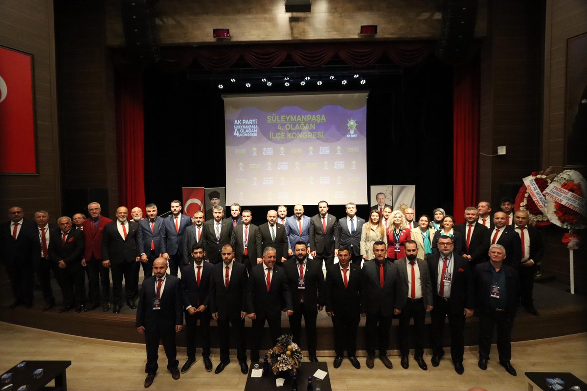 avebrubayrak's tweet photo. AK Parti Süleymanpaşa 4. Olağan Kongremizi, Sanayi ve Teknoloji Bakanımız @mfatihkacir, milletvekillerimiz, ilçe teşkilatımız, meclis üyelerimiz, delegelerimiz, partililerimiz ve vatandaşlarımızın katılımıyla gerçekleştirdik. https://t.co/uzBqgYBjx0