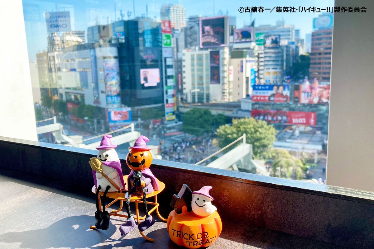 Shibuya_Ex109's tweet photo. 【 #烏野高校 カフェラテ4種が新登場❗️】
#頂ホテル のラウンジ「 #エスタシオンカフェ 」では烏野高校1年生の4キャラをイメージしたカフェラテが新登場☕️11/20まで販売予定のめちゃ可愛いラテです🤗
詳細はこちら🏐https://t.co/ewLYWqRKNx
　#トウキューハイキュー #ハイキュー https://t.co/8XcN4xDlyX