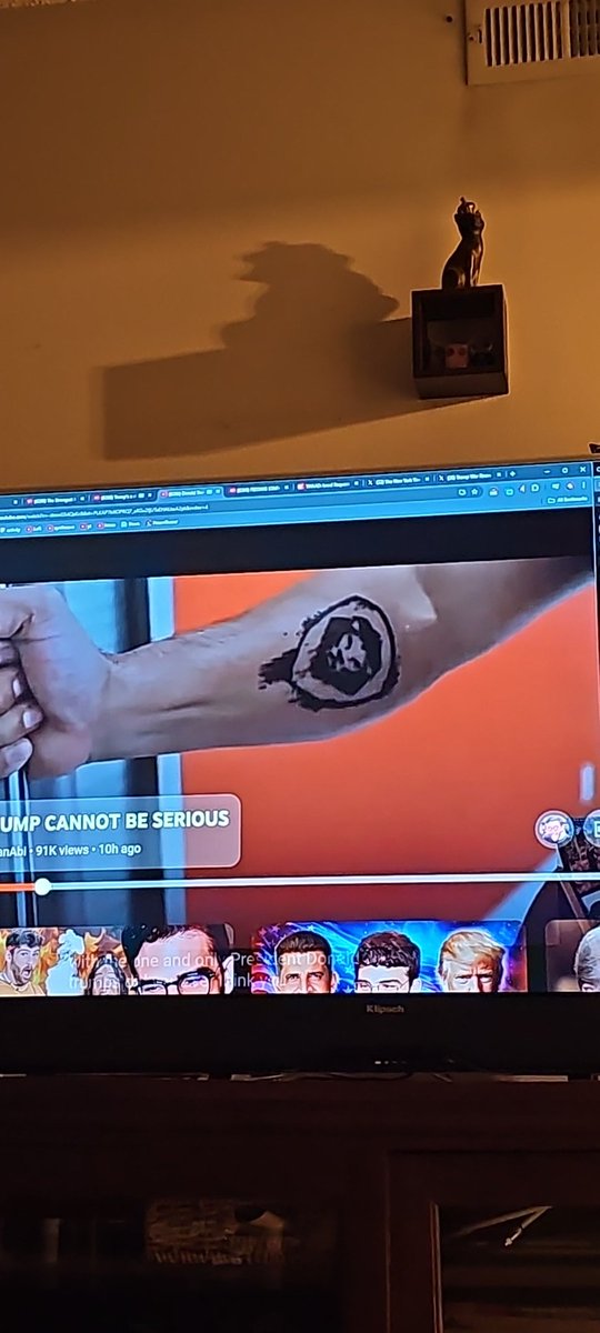 Did Patrcik Bet David co-opt the alliance symbol??? wtf... BRB switching every toon to horde.