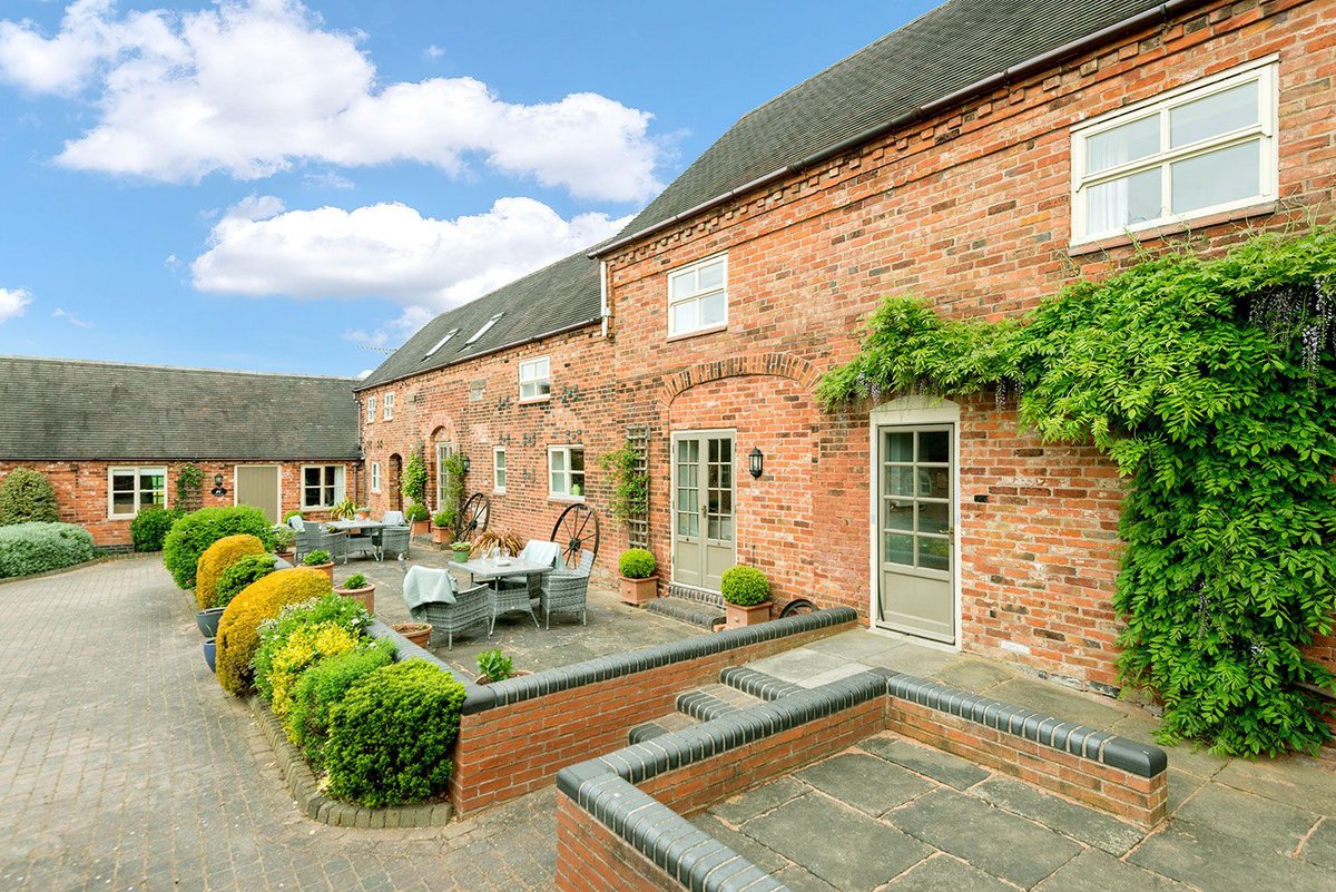 TheHolidayCots's tweet photo. Upper Rectory Farm Cottages offer self-catering holiday accommodation. 🌿🏡

These cottages are available:

🌿 1st - 8th November

🌿 11th November - 20th December

🌿 28th December - 5th January 

🛏️ Sleeps 1-22
https://t.co/78fERzCO3d

@upperrectory #ApplebyMagna #Rural https://t.co/03TPfmJX9Y