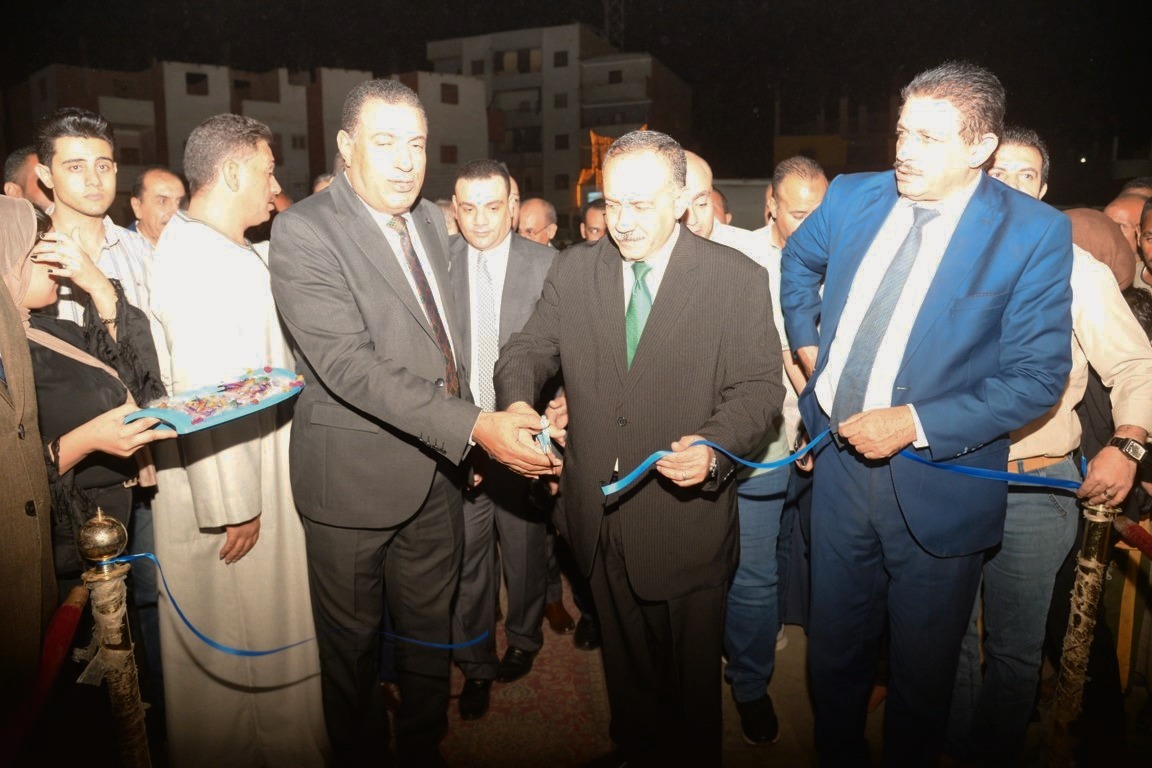 assiutgovernor1's tweet photo. محافظ أسيوط يفتتح محطة وقود تابعة لشركة النيل لتسويق البترول بقرية منقباد https://t.co/nfUJVW06Mt
