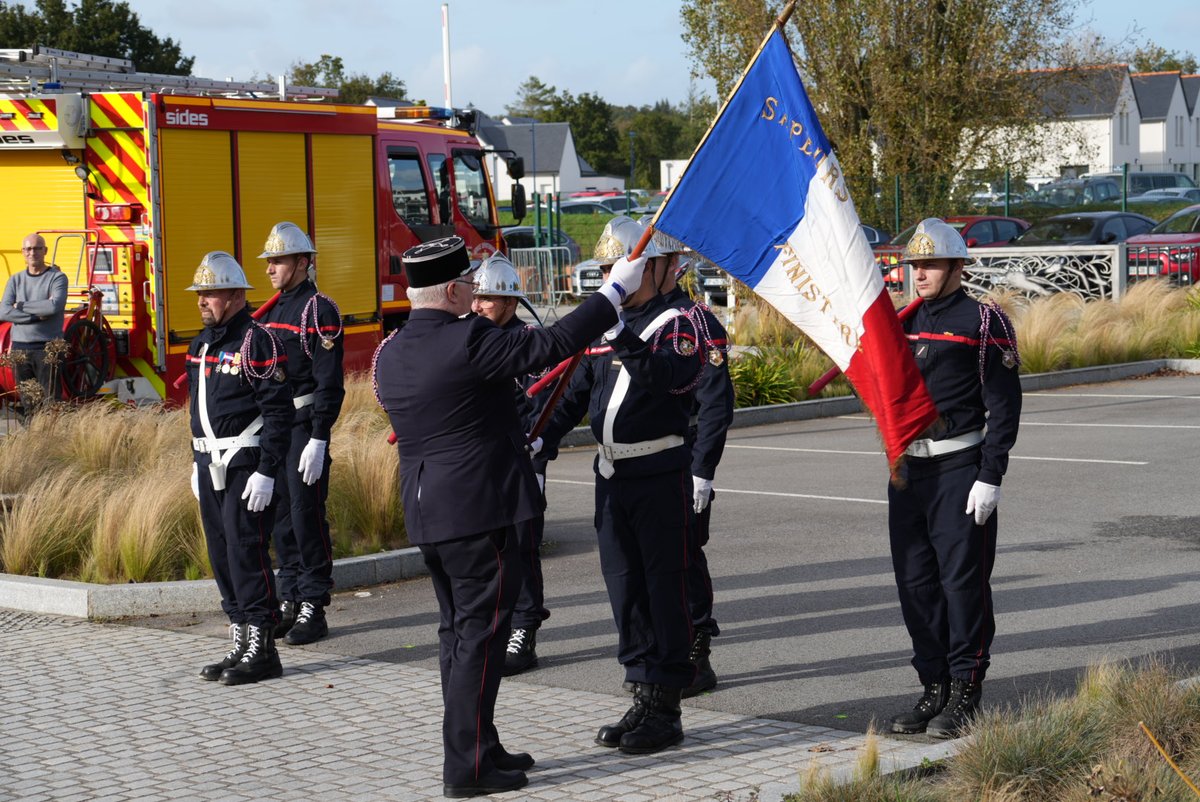 sdis29's tweet image. Congrès de #UDSP29 à #Bénodet le  19/10. Présentation des actions menées en 2023 dont le soutien aux pupilles et remises de distinctions. Le Président du Département a réaffirmé son soutien aux sapeurs-pompiers du #Finistère #SDIS29 @finistere_29