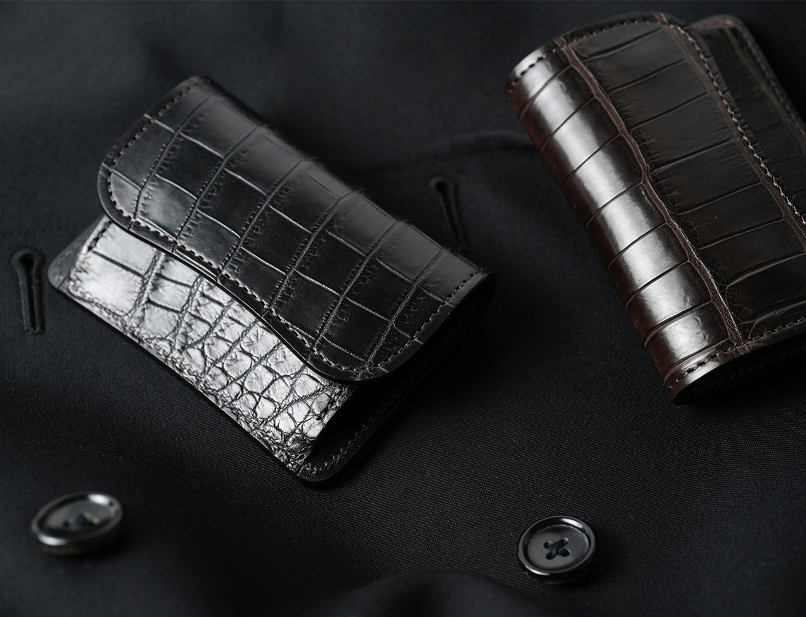 メ*郎様 ワイルドスワンズ　タング　クロコダイル／サドル　ブラック WILDSWANS ワイルドスワンズ タング tongue クロコダイル サドル