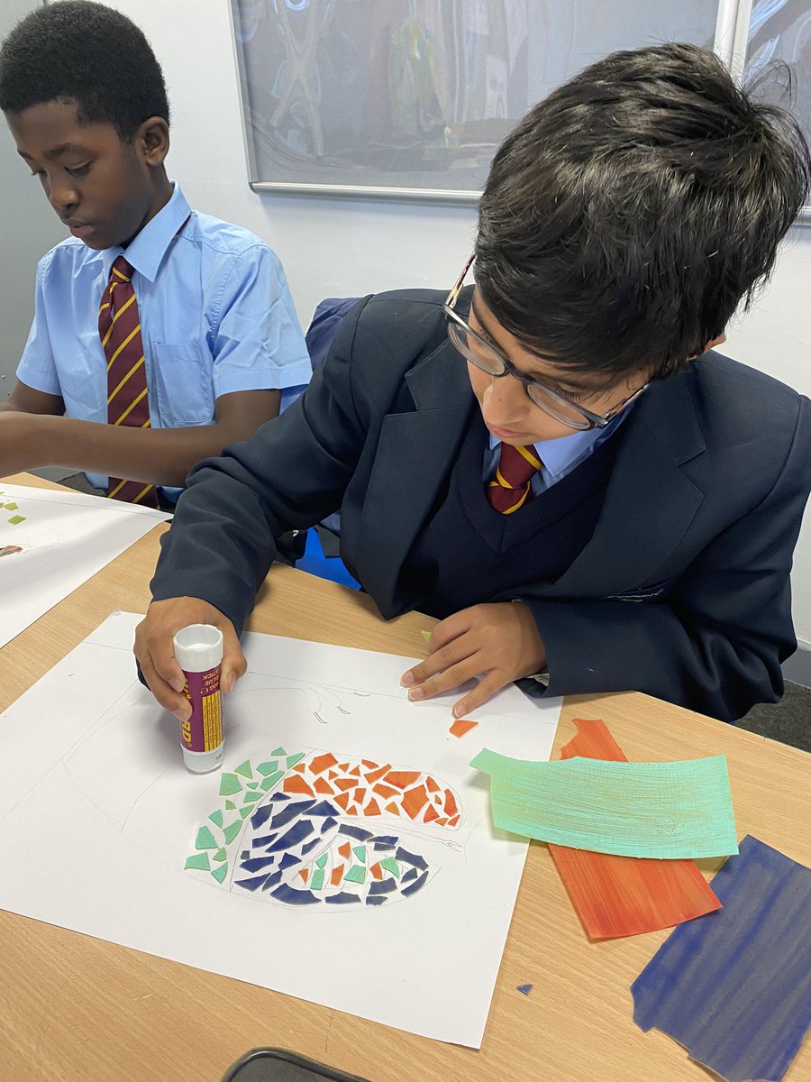 MissOwenDGS's tweet photo. Year 7 are enjoying emulating the work of Antoni Gaudi and learning how to describe their work en español @DartfordGS #creativityweek2024 https://t.co/jIcY5t2C6G