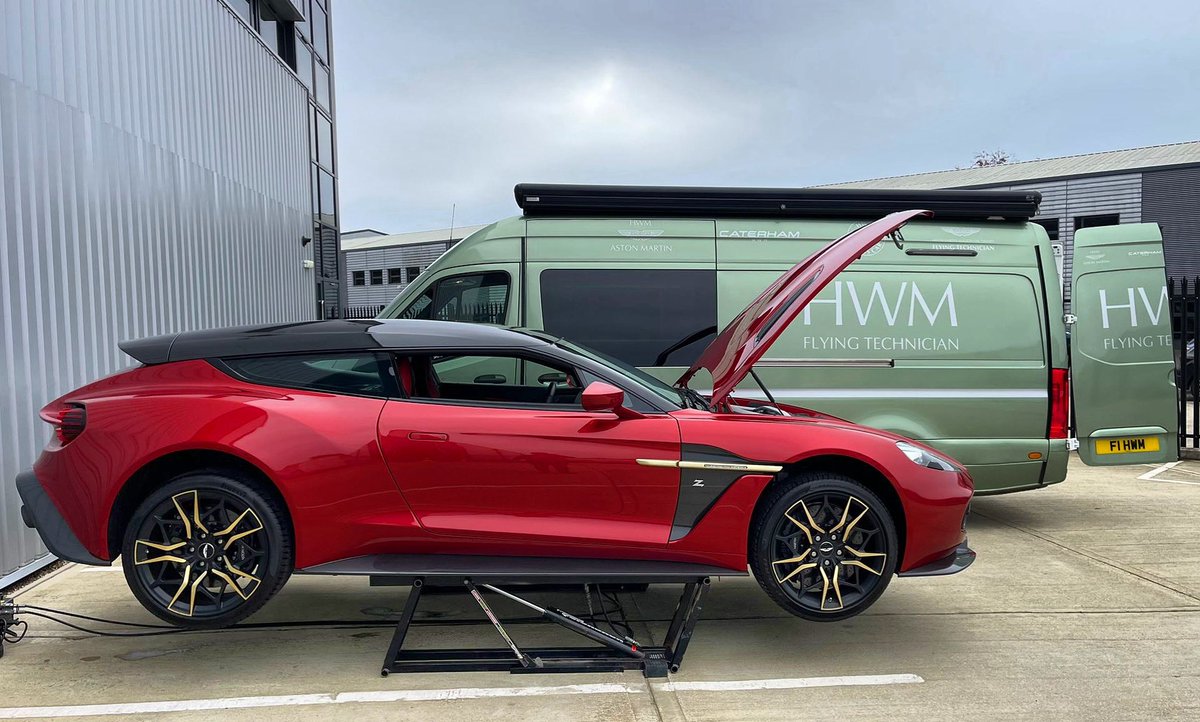 theflyingtech's tweet photo. A moment of appreciation for this Zagato Shooting Brake please ๐๐๐
#hwm #hwmastonmartin #flyingtech #flyingtechnician #astonmartin #zagato #shootingbrake #astonmartinservice https://t.co/8NQBhkNf5A