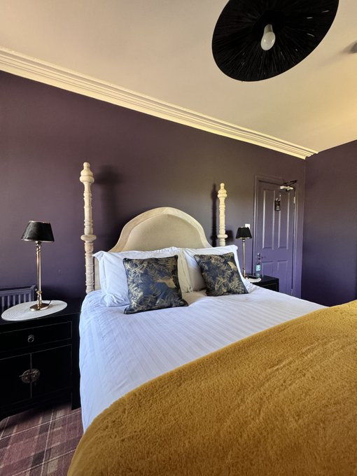 We offer charming whisky-themed hotel rooms, each named after local distilleries. Our Stalla Dhu lodge features a luxurious log cabin ambiance, providing a cosy yet elegant retreat.   #moray #aberlour #holiday #whiskymerchant #scotland #themashtun #speysidescotland