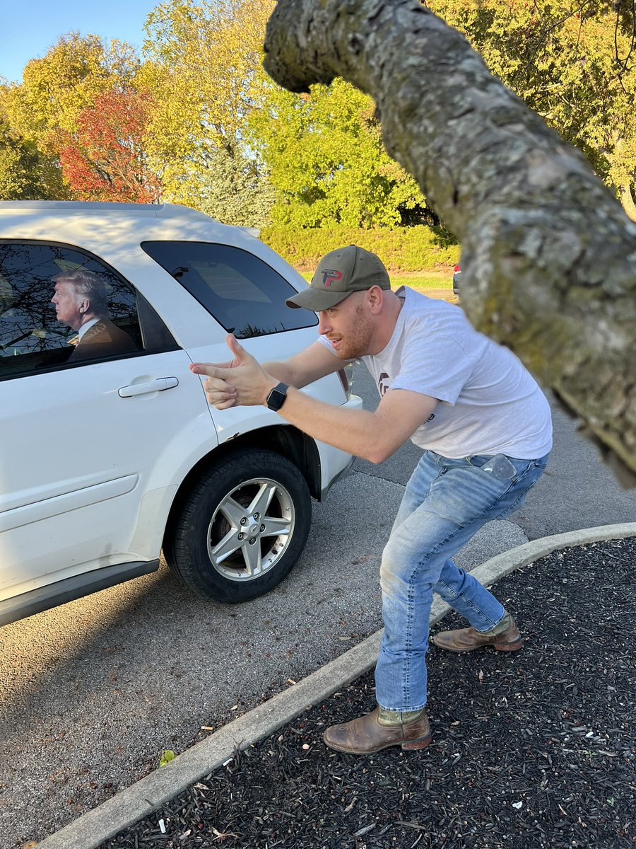 triggerpullllc's tweet image. Can we Transform into an Escort service? Haha 🤣 😂 #trump #TRAIN 💨 3x Champ🥇🥇🥇@hoptimusprime™️