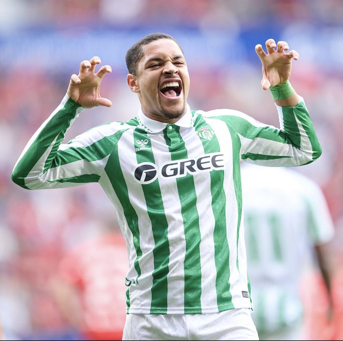 👕 SORTEO de la camiseta del goleador VITOR ROQUE

⚠️ PASOS:  

1️⃣ Seguir a <a href="/futboljersey7/">FutbolJersey77</a> y <a href="/GxlDeFekir/">Golde</a>.

2️⃣ Dar RT y LIKE al tweet.

🎁Ganador el 26 de Octubre.

🍀 ¡Mucha suerte!