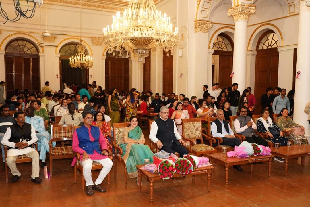 IccrPune's tweet photo. ICCR SUB ZONAL OFFICE, PUNE in collaboration with International Centre, Savitribai Phule Pune University(SPPU) celebrated Diwali Festival for the benefit of ICCR and self financed International students on Thursday 17 October 2024 at Sant Dnyaneshwar Hall, Main Building, SPPU. https://t.co/u23p99QrFE
