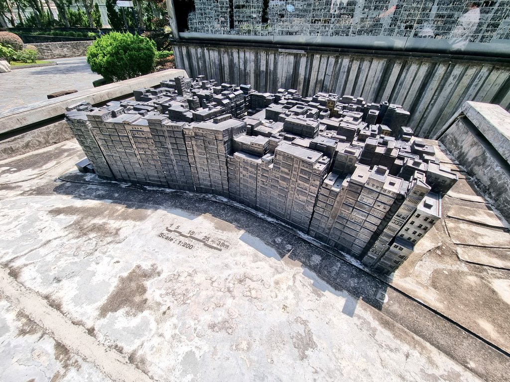 nonstopeurotrip's tweet image. Today I went for a walk around the #Kowloon Walled City Park... It's amazing to think what used to be here and they've done a great job of honouring the memory too! 🇭🇰🫡 #HongKong #NonstopEurotrip