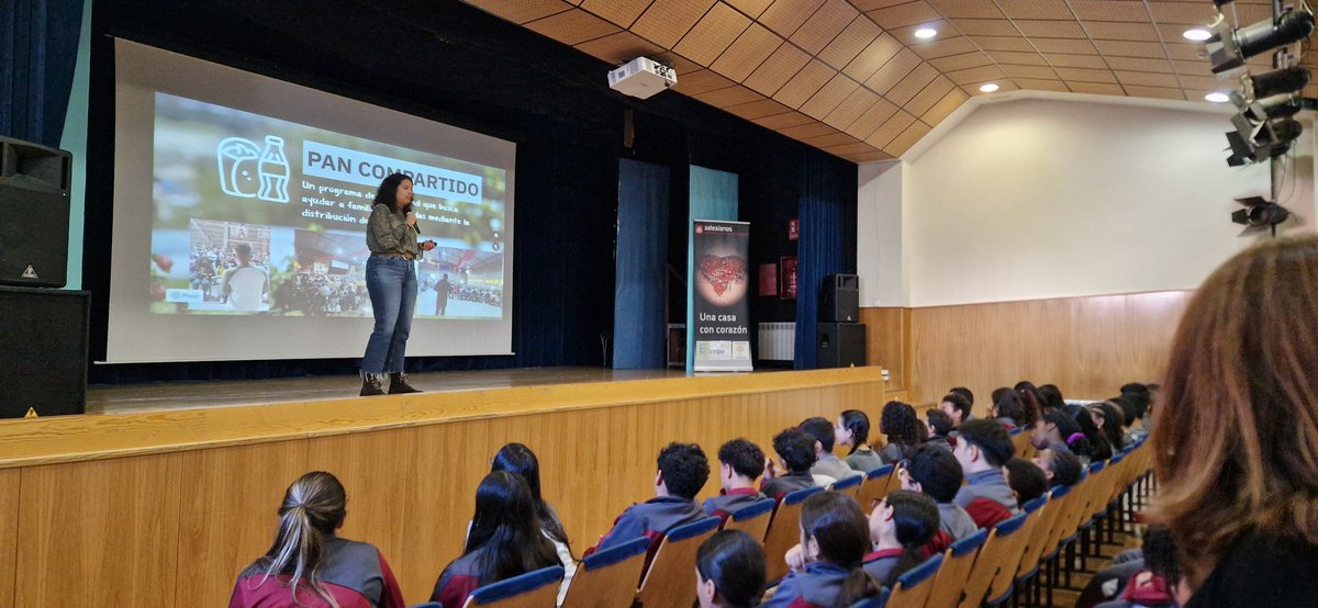 ciudaddelosmuch's tweet photo. Hoy hemos contado con el testimonio misionero de María, profesora en @salesianospizarrales . Una experiencia de fe y compromiso con @misionessalesianas en Ciudad Bolívar (Colombia). ¡Gracias por tu generosidad! #domund2024 #serdelacitymola https://t.co/3h3x0LTy5B