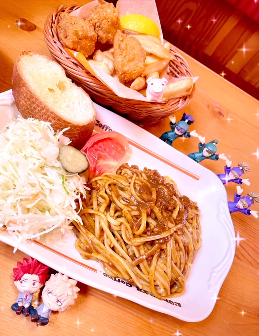 近くの店舗チーズカレートースト無かったからカレースパ… 悔しいのでにカレーペタペタして食べました