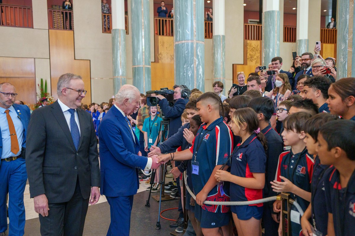 King Charles meets young people visiting Parliament House in Canberra. Image credits: Department of the Australian Prime Minister and Cabinet.
