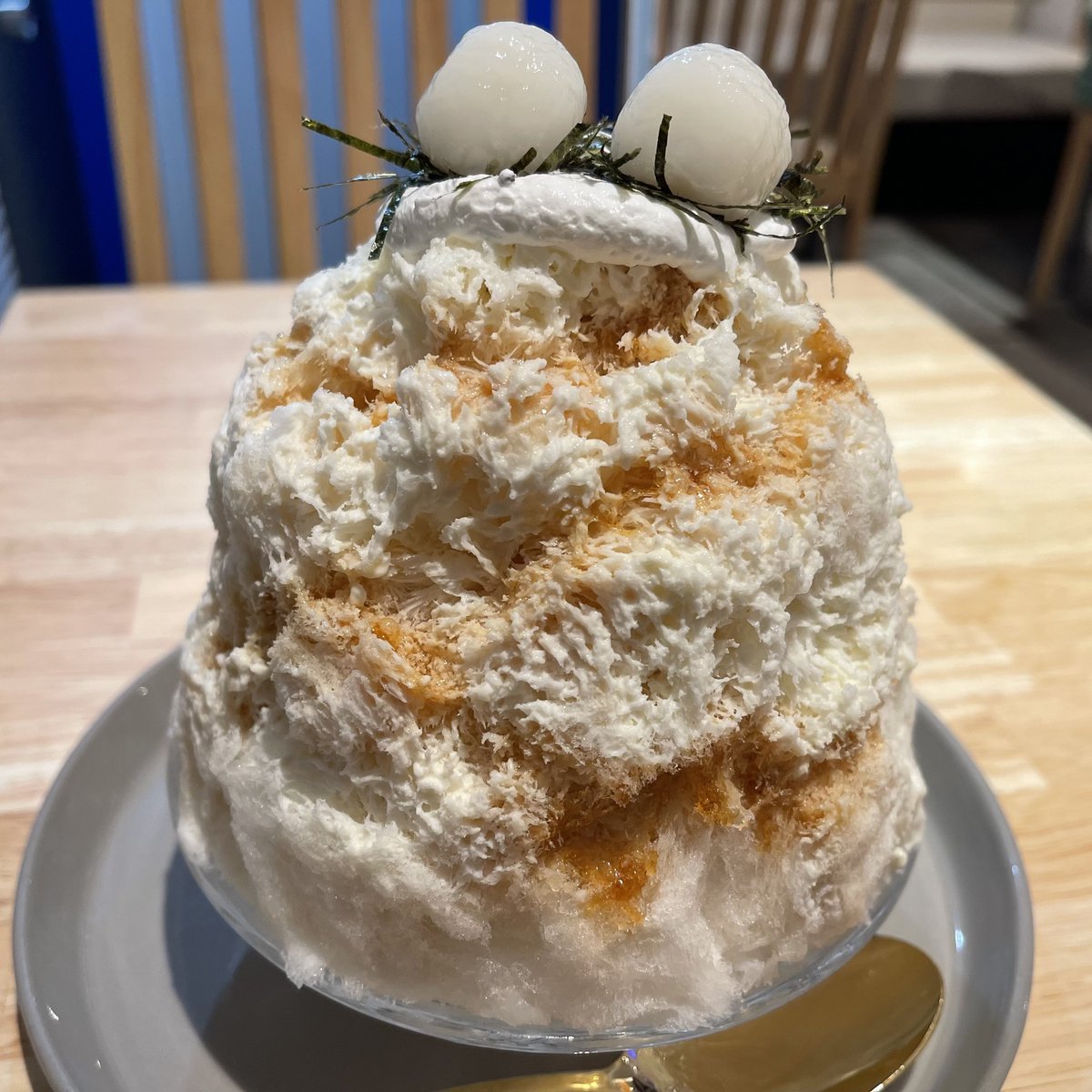 Kana_Peachtree's tweet photo. 日暮里(東口)にある「CAFE GOOD DAY」さん🍧💫
・みたらし
・ハロウィンスペシャル
#かき氷
#東京かき氷
#日暮里かき氷
#CAFEGOODDAY
#桃氷の民 https://t.co/a595R5HICj