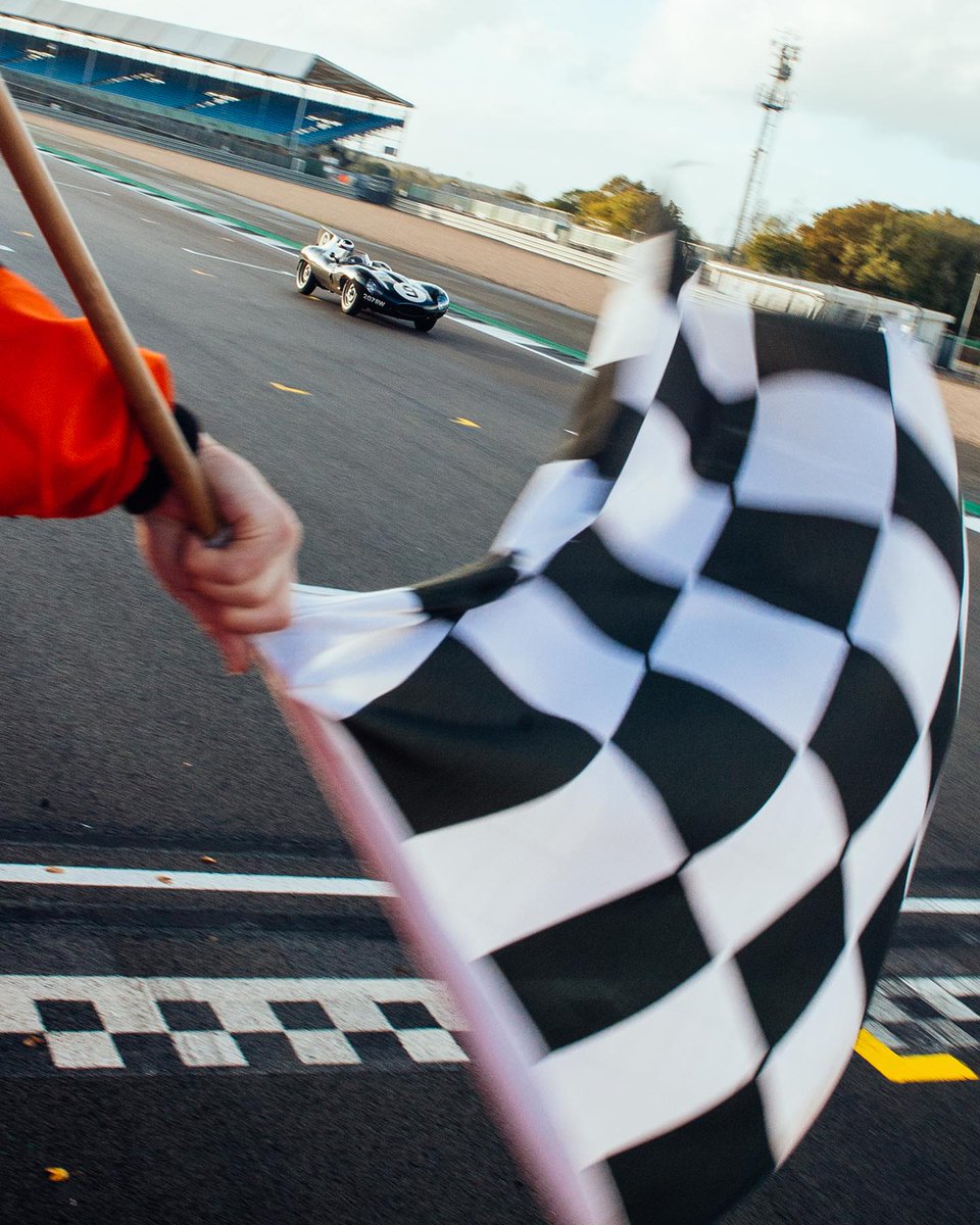 Great way finish the season and sign off Woodcote Trophy 18 years since we started the series <a href="/RoyalAutomobile/">Royal Automobile Club</a> <a href="/TheMotoringNews/">Royal Automobile Club Motoring</a>  <a href="/mracinglegends/">Motor Racing Legends</a> Podium every race this season. Only possible due to perfect preparation <a href="/CPE_Tweet/">Classic Performance Engineering</a> <a href="/BRDCSilverstone/">BRDC</a>