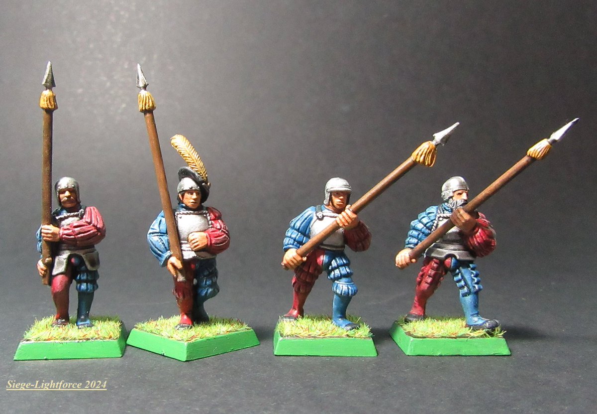 SiegeLightforce's tweet image. My little army of Altdorf Imperials from Warhammer fantasy 6th Edition painted 🙂

#warhammerfantasy #warhammerpainting