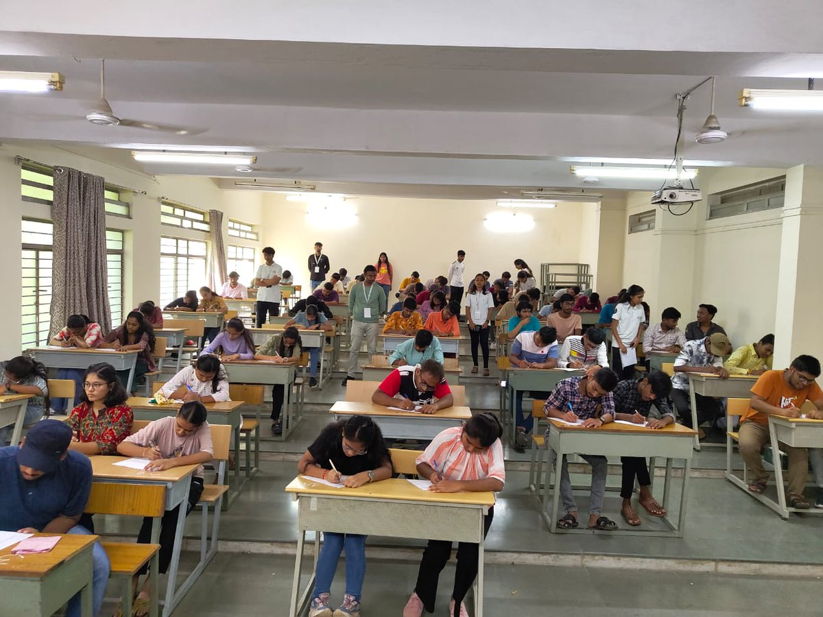 TeamThirdAxis's tweet photo. Third Axis Drone Club - Recruitment Drive for 1st and 2nd Year Students.Over 100+ students have registered for drive .The first round kicks off with a test followed by interviews. We’re excited to bring in new talent from students to join our drone journey.#DroneTech #recruitment https://t.co/bgaQih2tbr