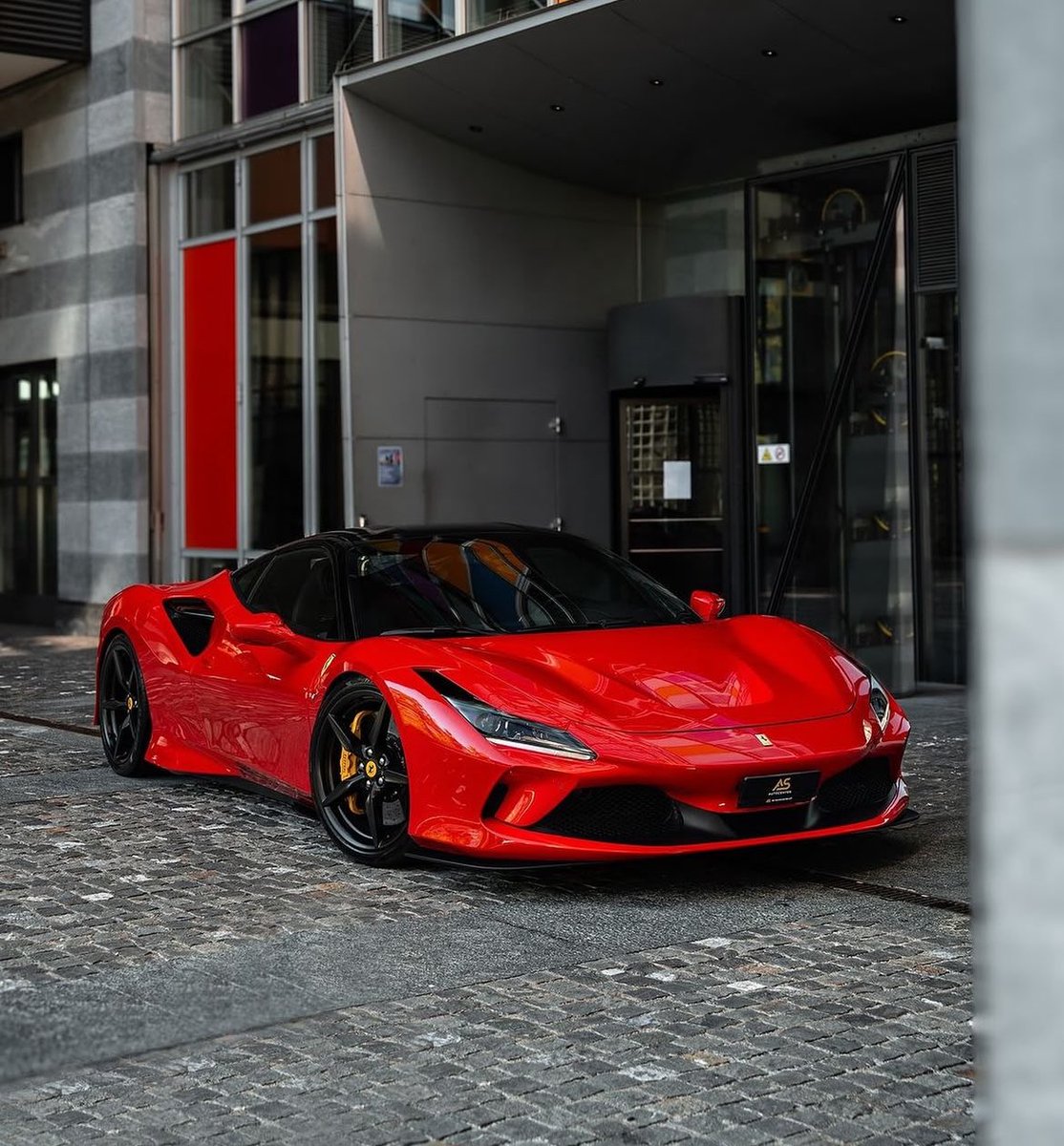 LuxuryCars365's tweet photo. https://t.co/3t1maHm7vW