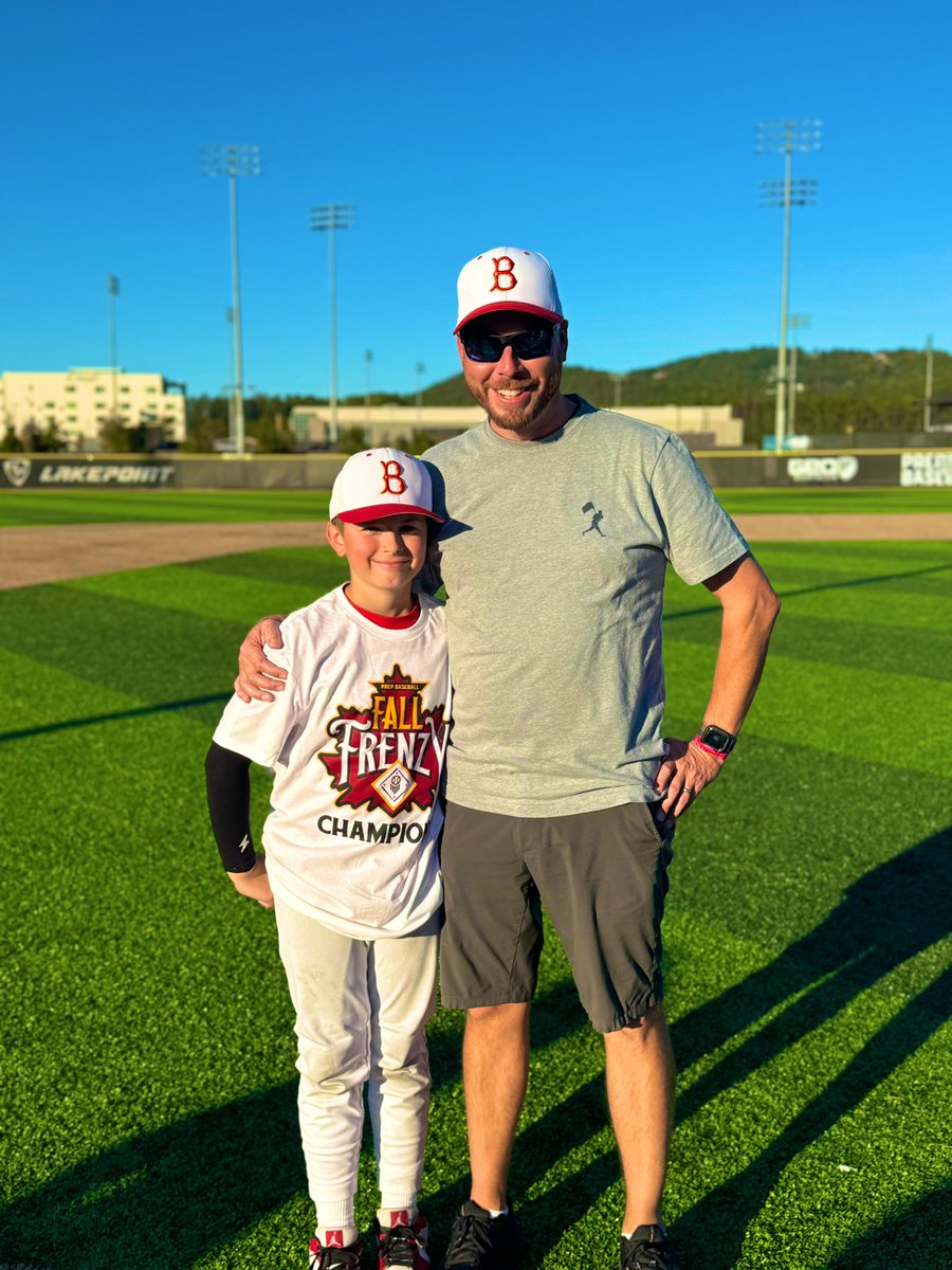 mashbaugh's tweet photo. Great weekend of baseball for Miles and the 13U Brecksville Bees down in Atlanta. @LakePointSports @PBRTournaments Brought home the Championship!!! @miles_ashbaugh https://t.co/euwRao8i3Z