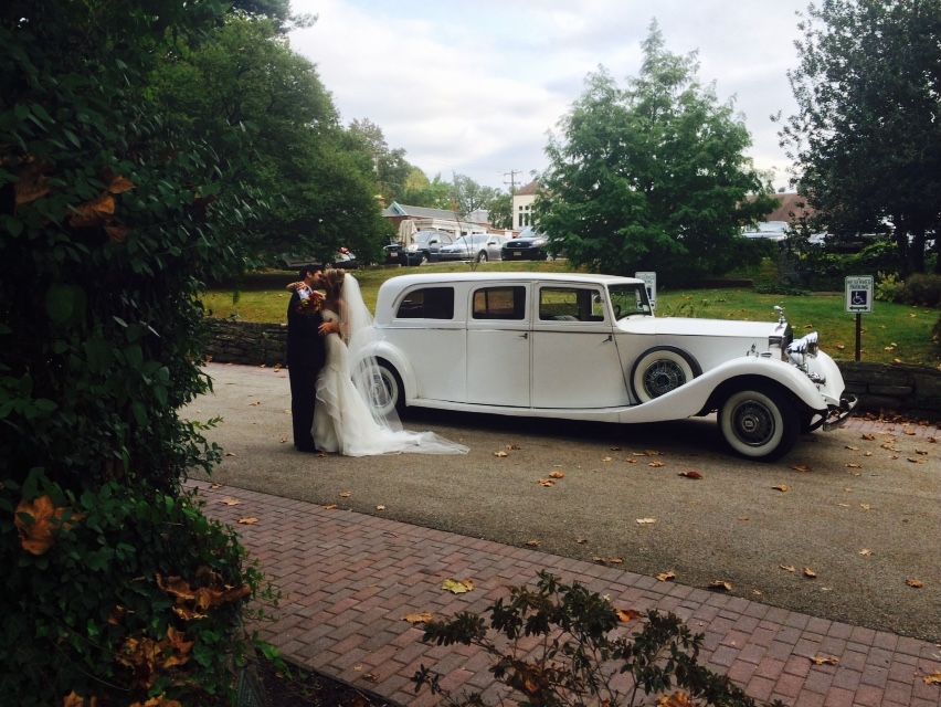 PhillyLimoRent's tweet photo. Arrive in luxury and class by choosing the best party bus services in Philadelphia. https://t.co/M1EKrxSa9r #weddinglimo #limo #limoservice #limorental https://t.co/Q2pAXX1AQG